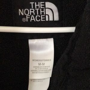 Women’s black north face jacket